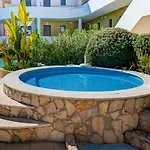 One Bedroom In Albur Village 1a Daire *