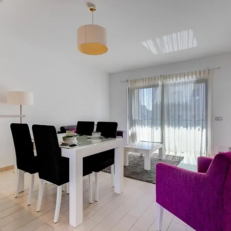 One Bedroom In Albur Village 1a *